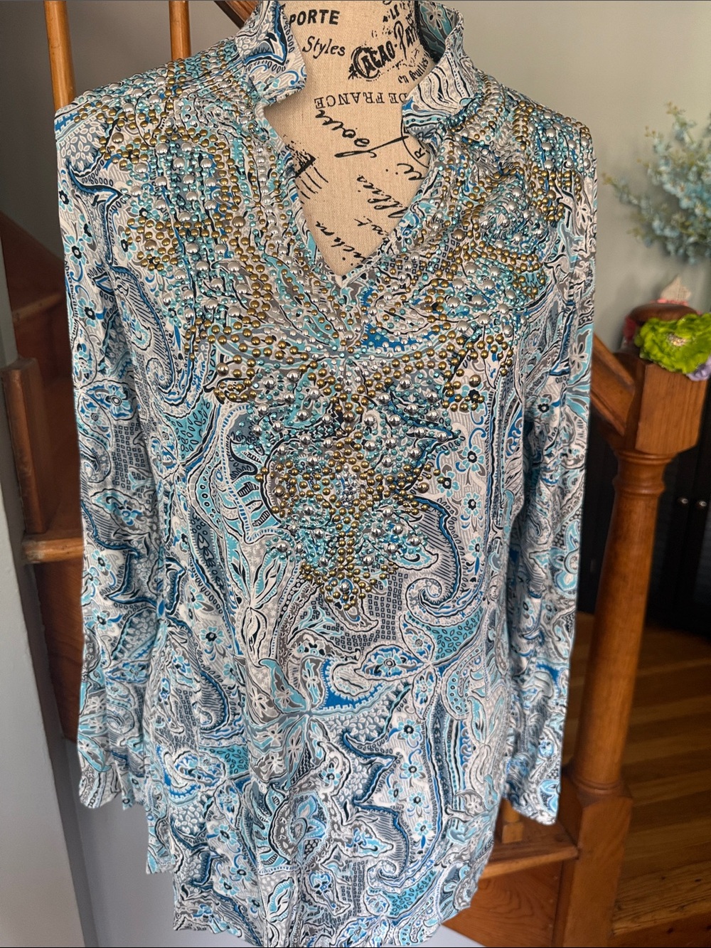V Cristina - Embellished Blue & White Paisley V-Neck Top